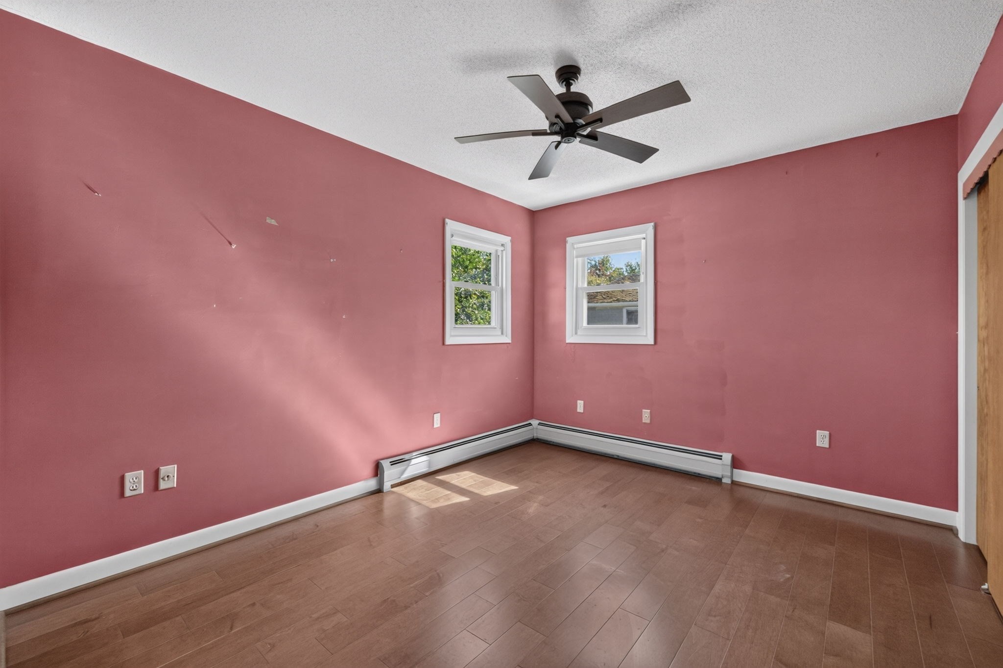 63 Hemlock St Property Photo 12