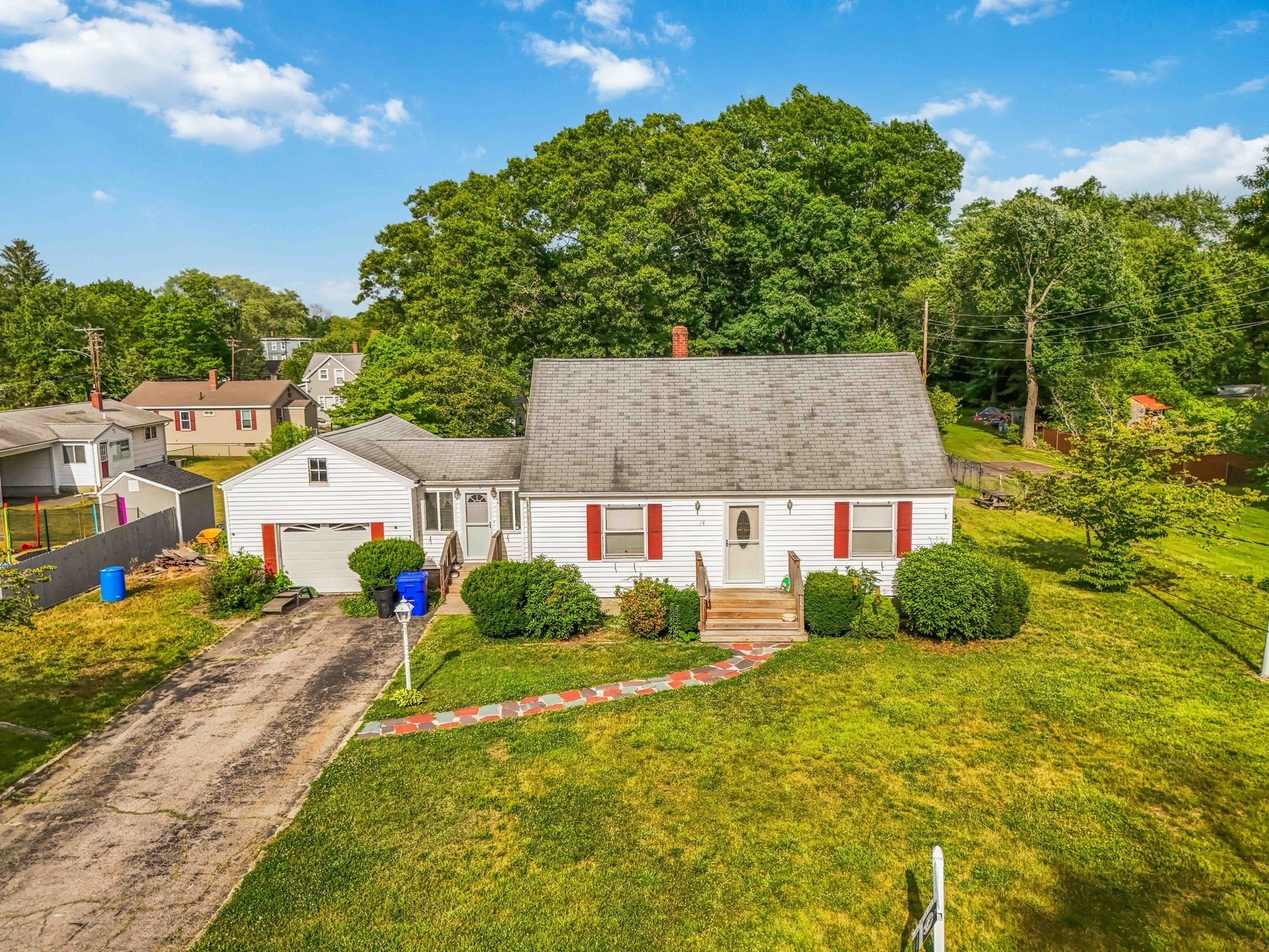 14 Highland Ave Property Photo 2