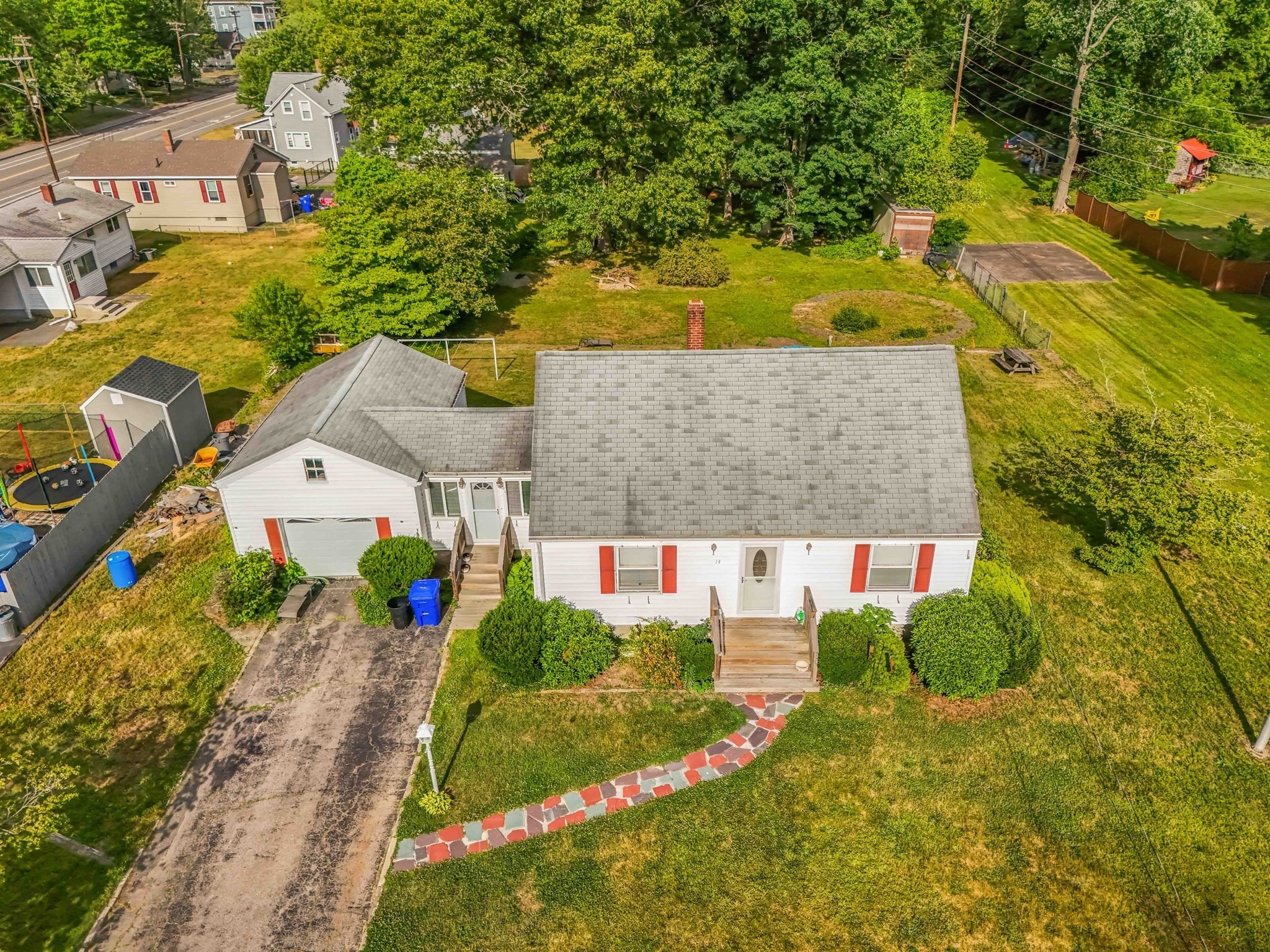 14 Highland Ave Property Photo 3