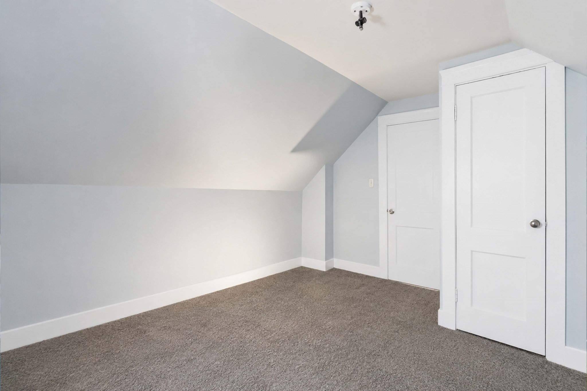 14 Highland Ave Property Photo 27