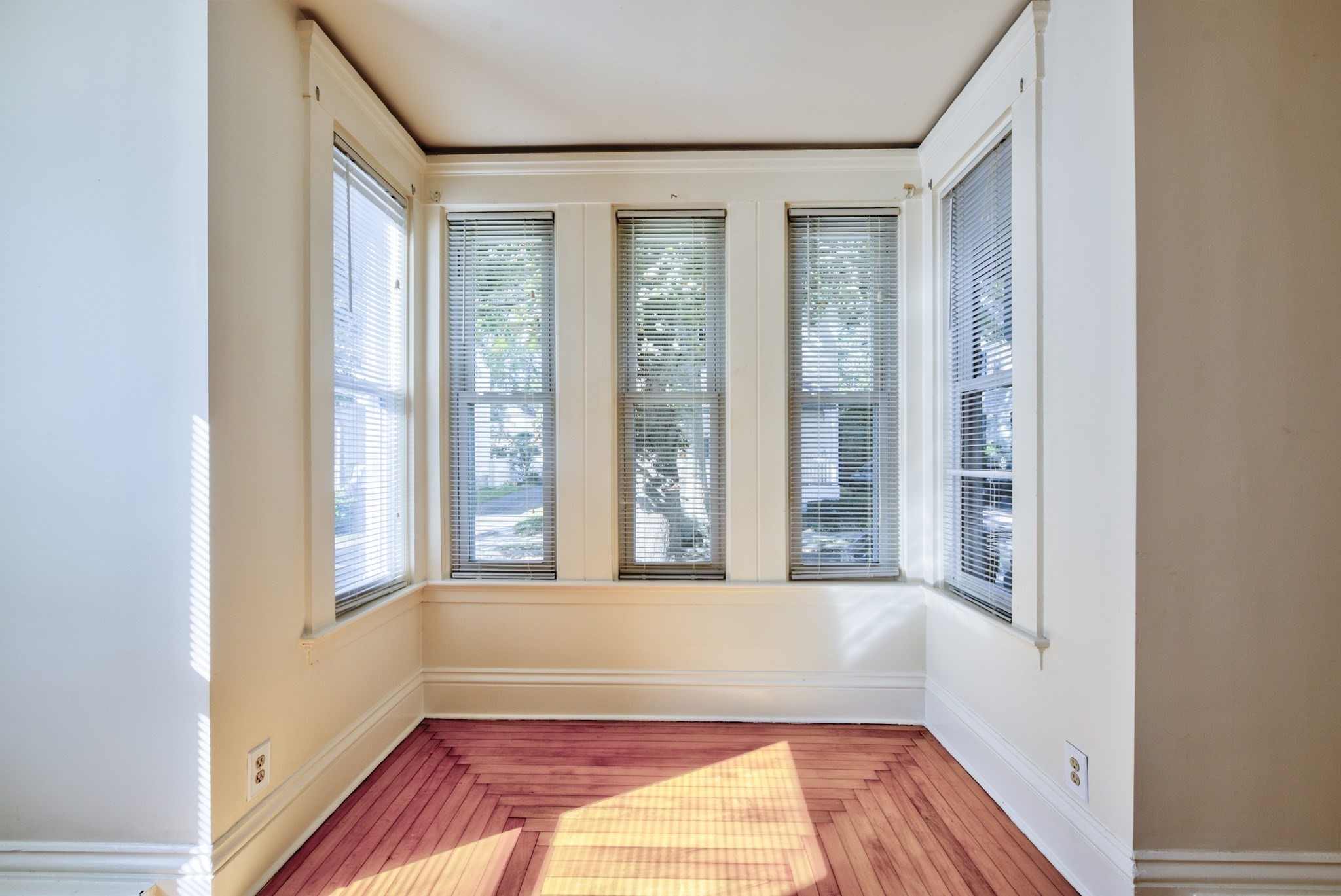 76 Atlantic St Property Photo 5