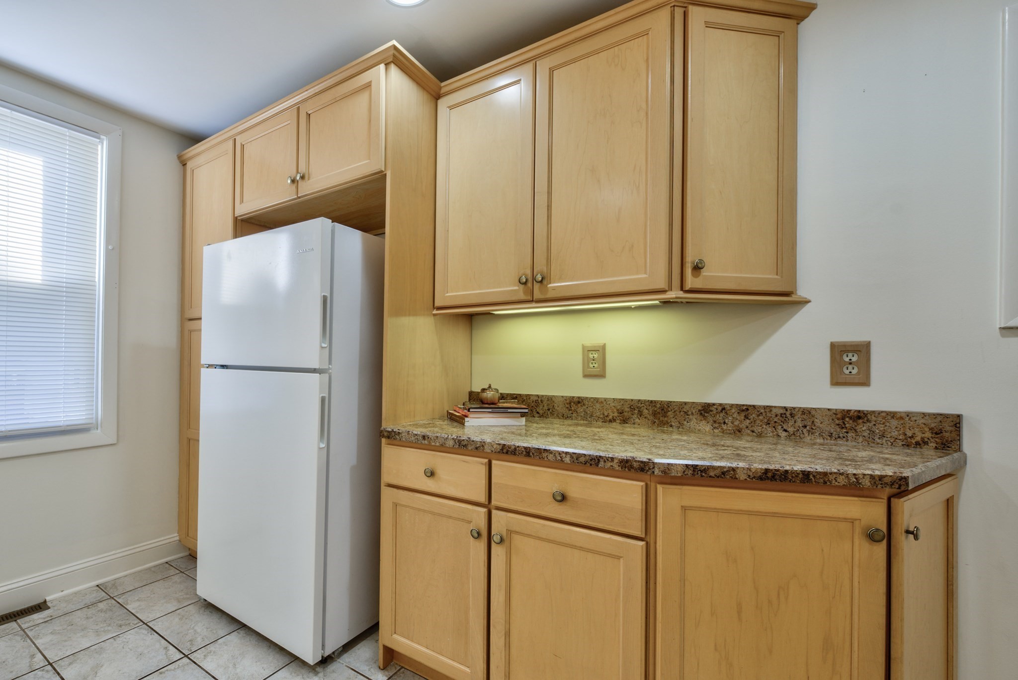 76 Atlantic St Property Photo 9