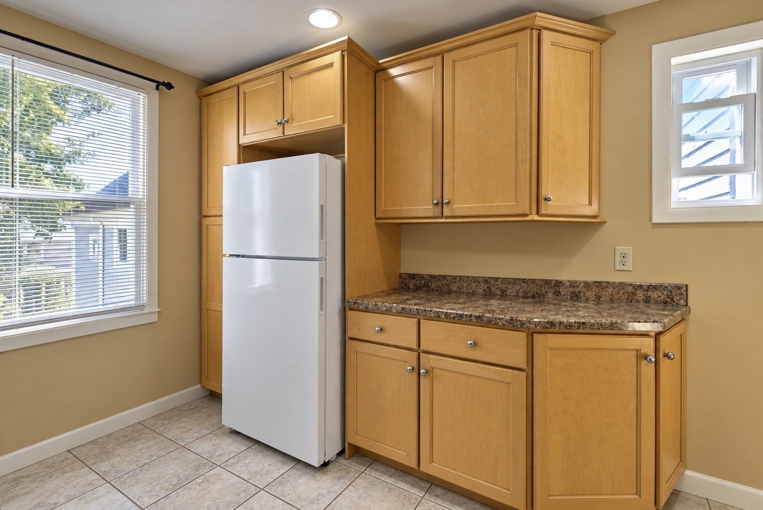 76 Atlantic St Property Photo 16