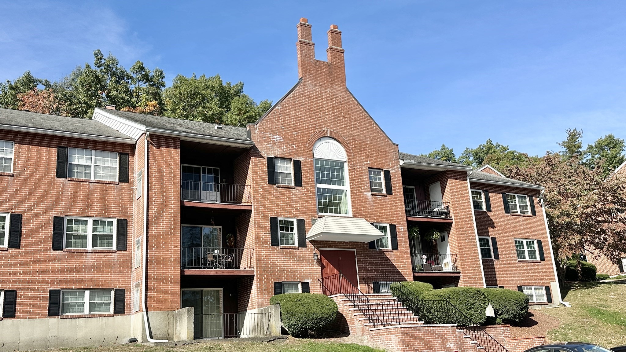 5 Louisburg Sq # 7 Property Photo 1