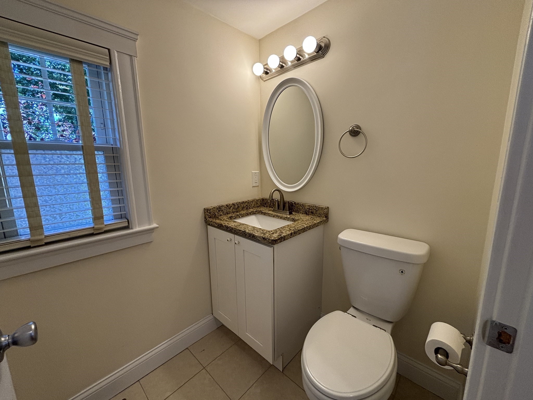 40 Ansonia Rd # 40 Property Photo 13