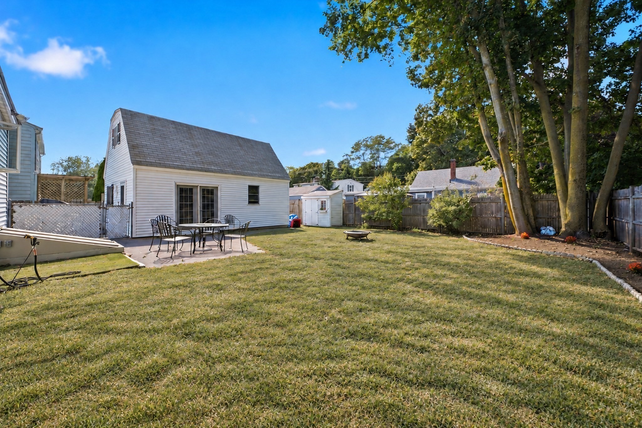 10 Summit Ter Property Photo 2
