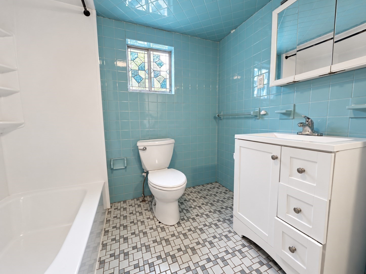 126 Pine Hill Cir Property Photo 5