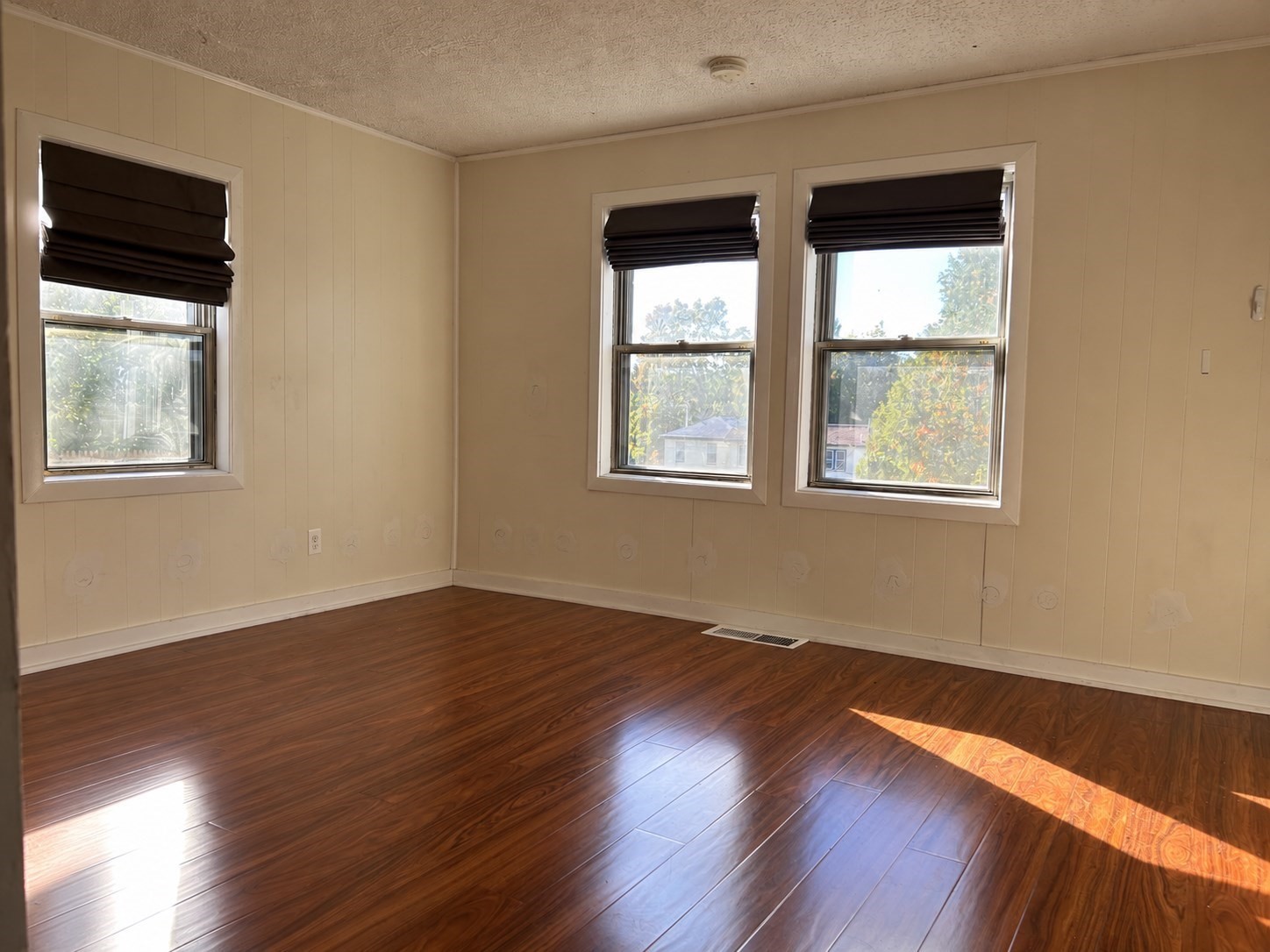 126 Pine Hill Cir Property Photo 6