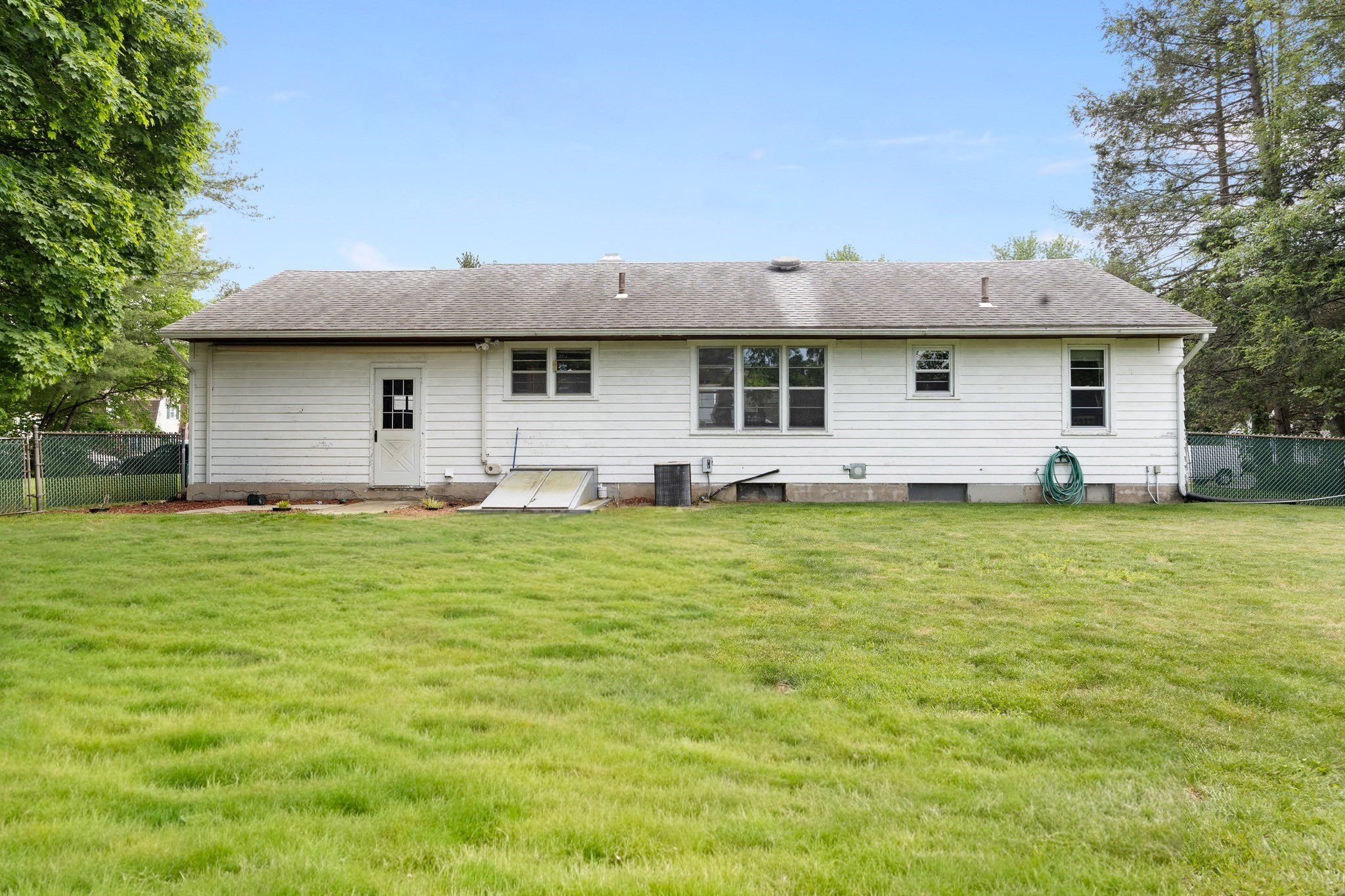62 Clayton Road Property Photo 13