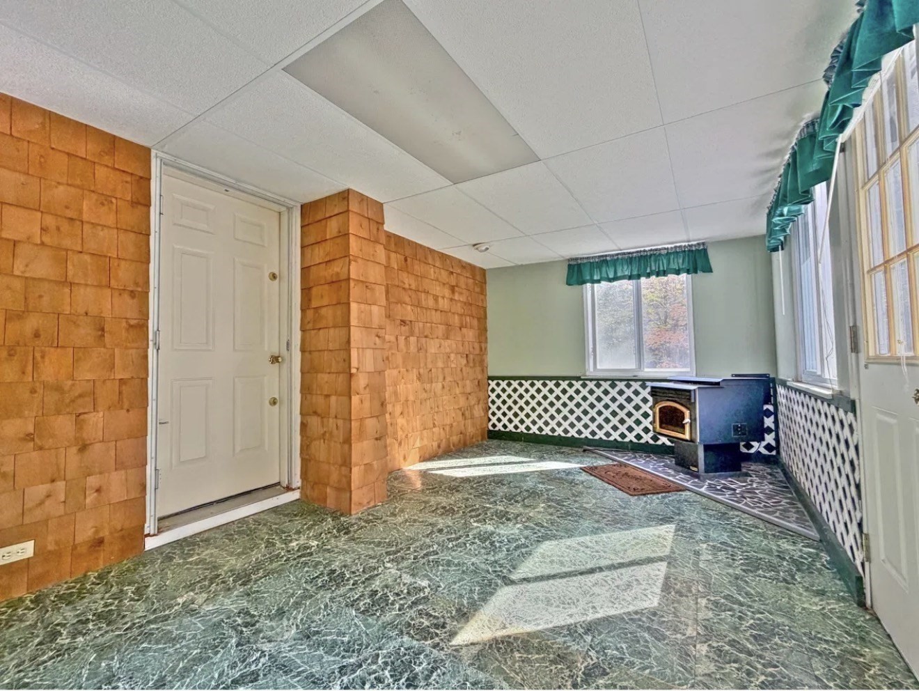 403 Tully Rd Property Photo 16