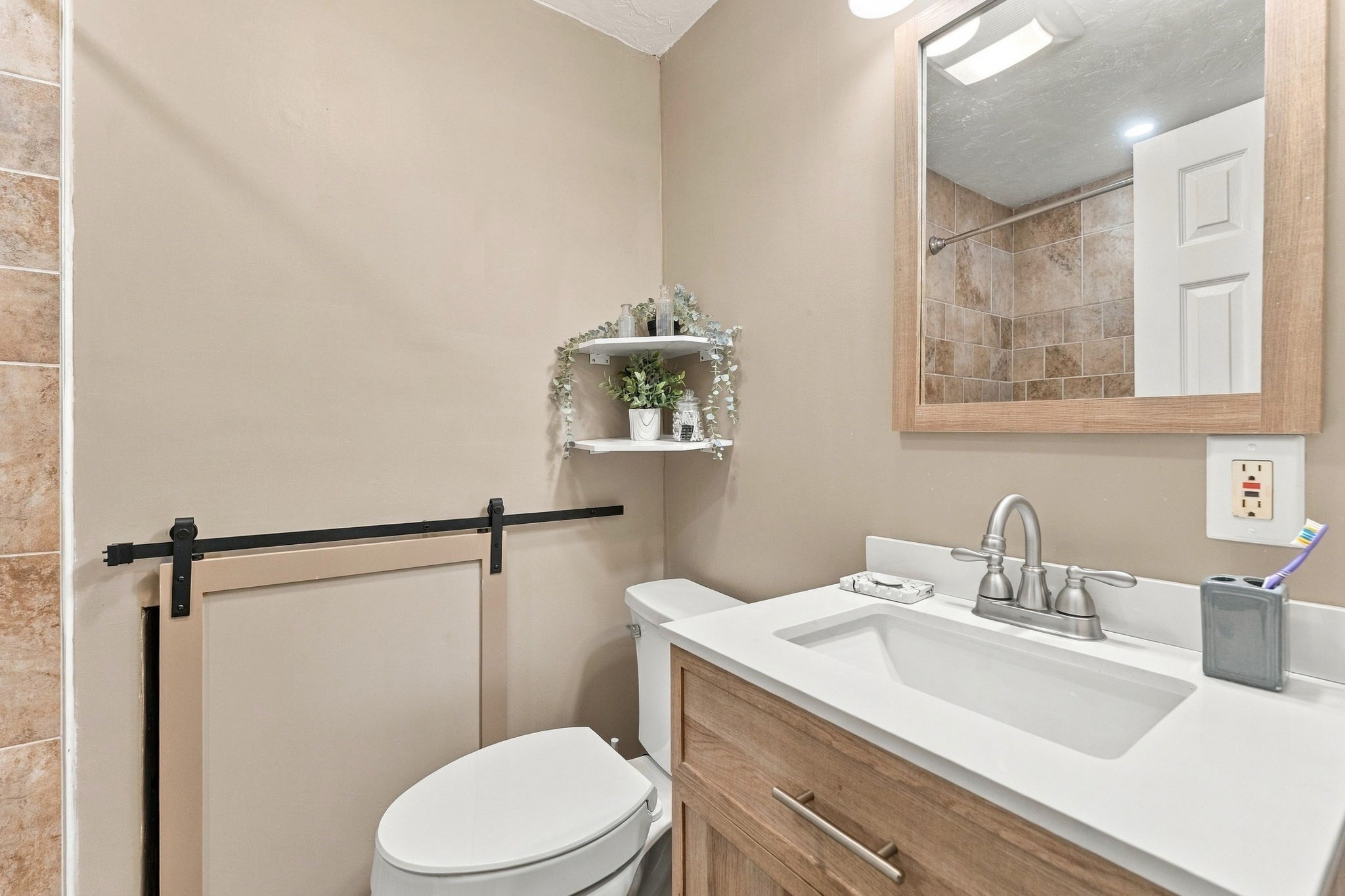 31 Thurston Avenue # 31 Property Photo 23