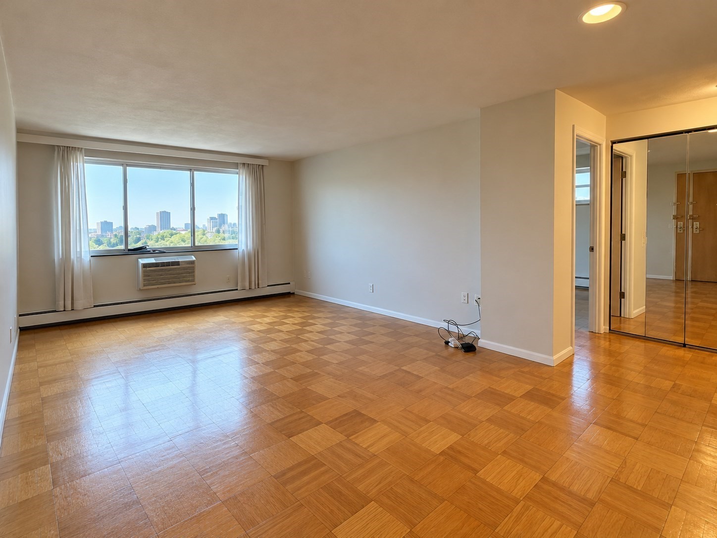 287 Harvard # 79 Property Photo 1