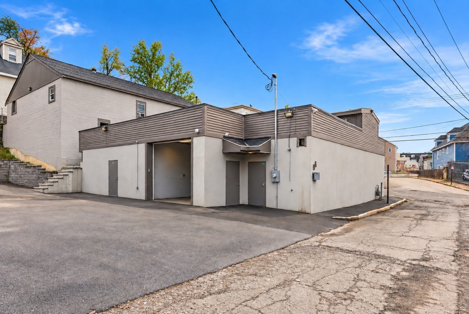 20 Howard St Property Photo 1