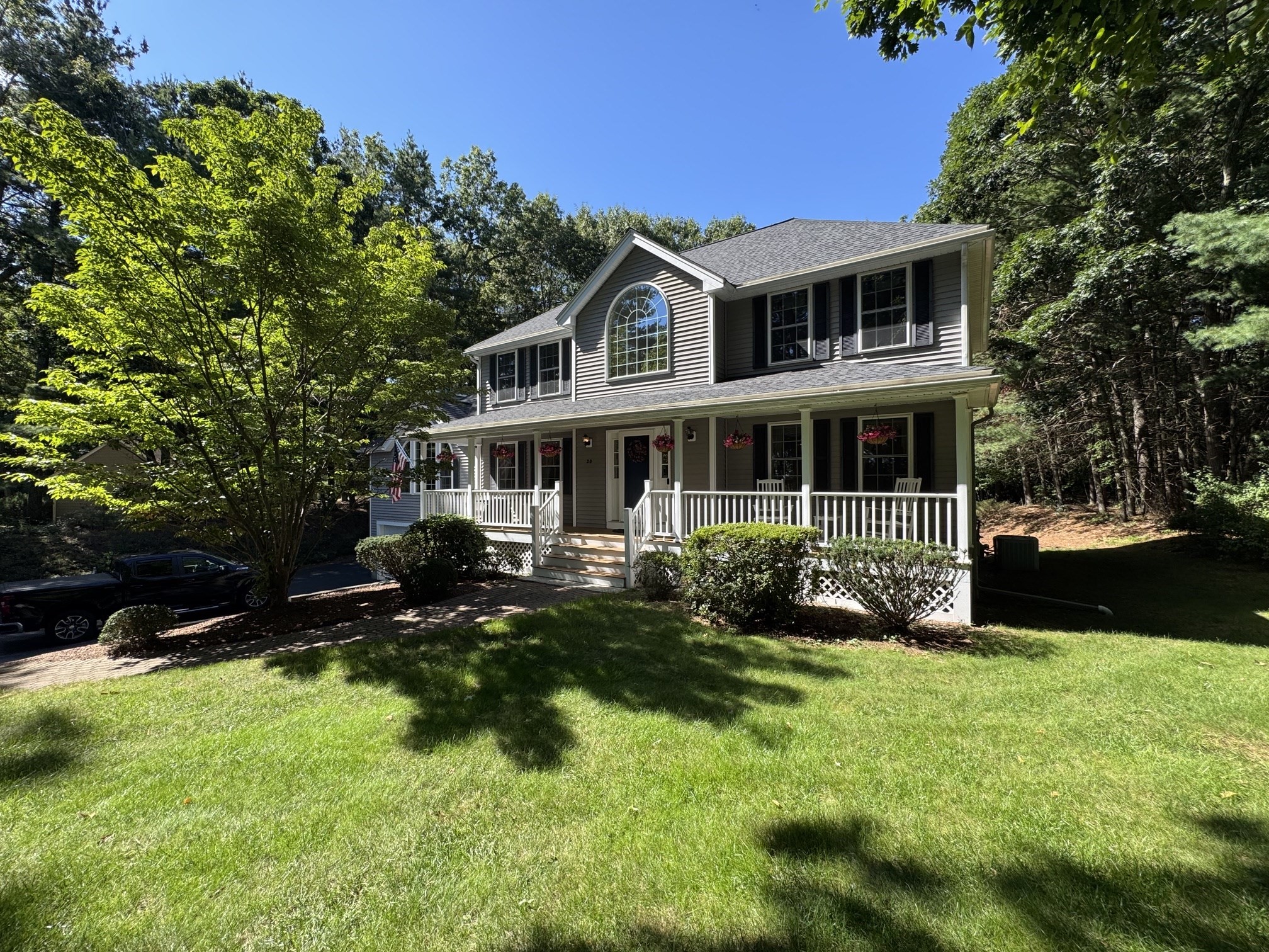 20 Emerald St