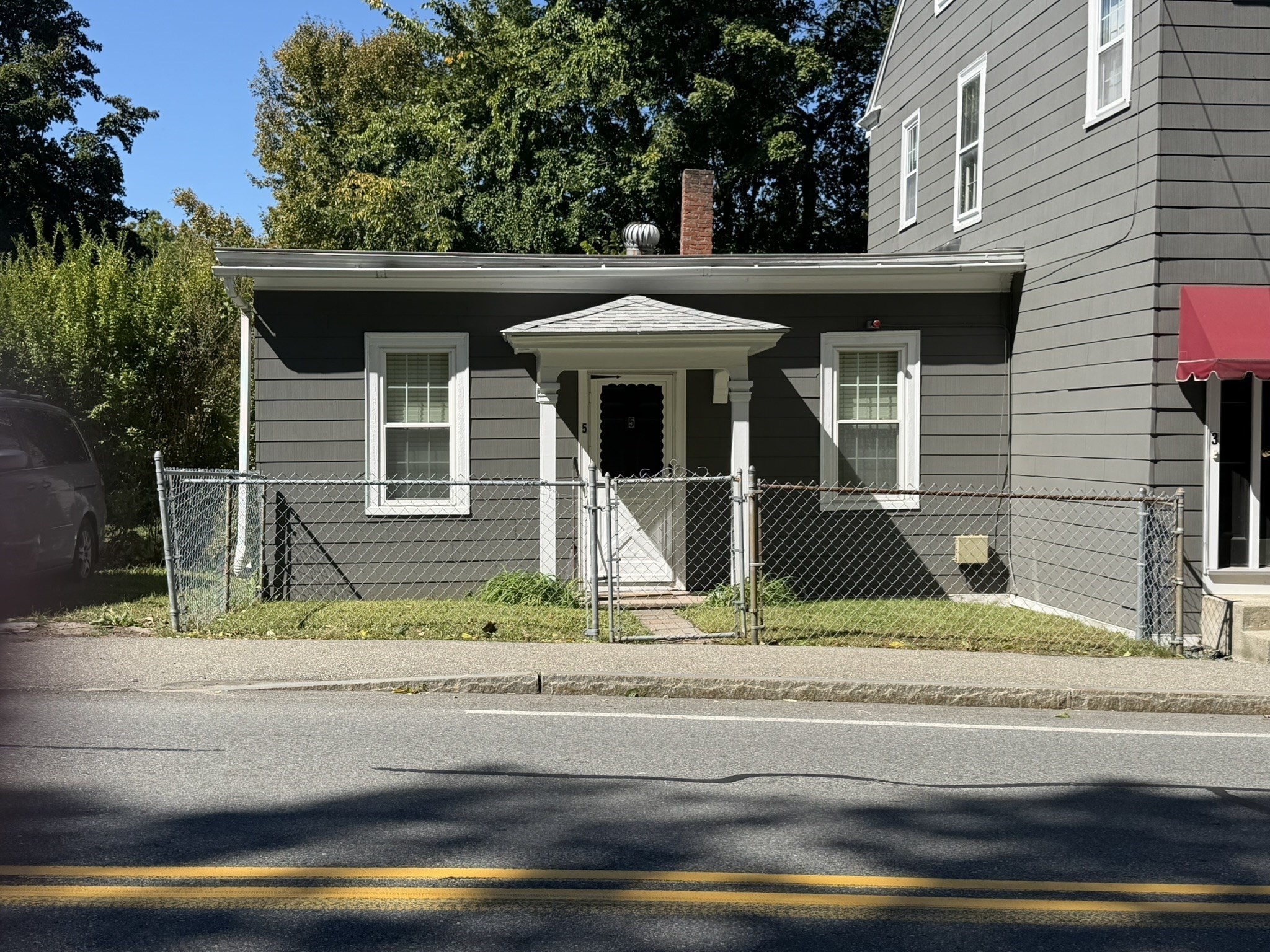 205 Andover Property Photo 4