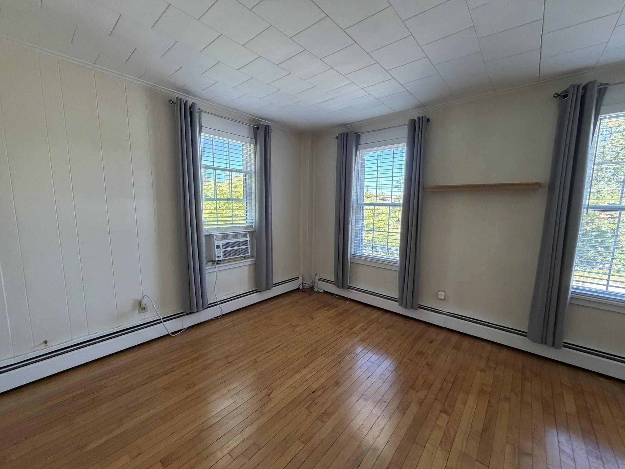 205 Andover Property Photo 14