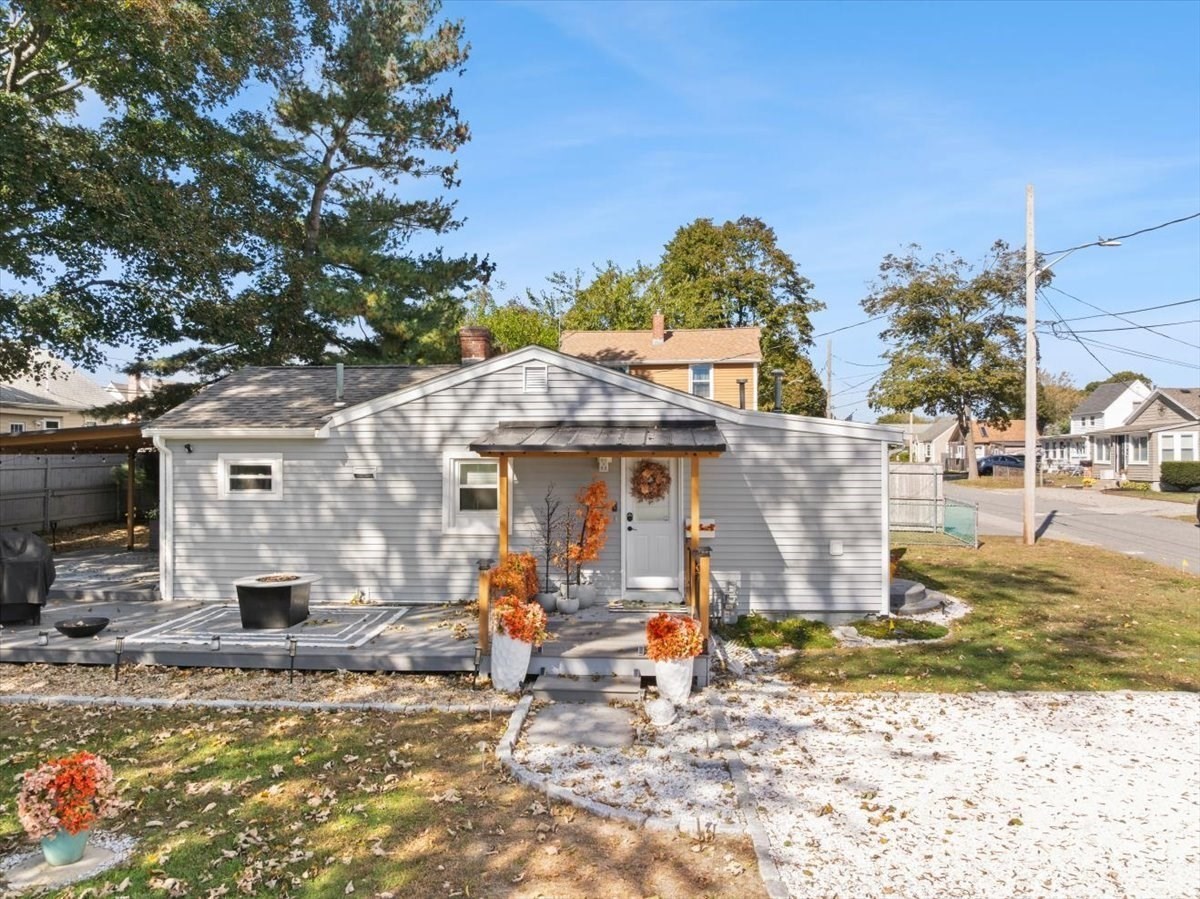 37 Sidney Ave Property Photo 2