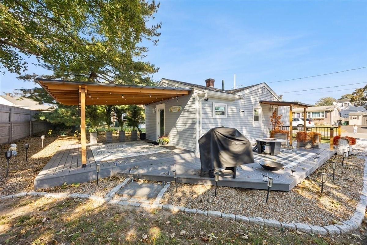 37 Sidney Ave Property Photo 4