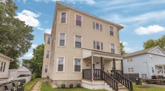 82 Malden St Property Photo 3