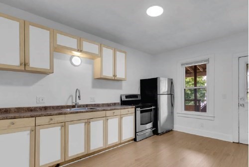 82 Malden St Property Photo 10
