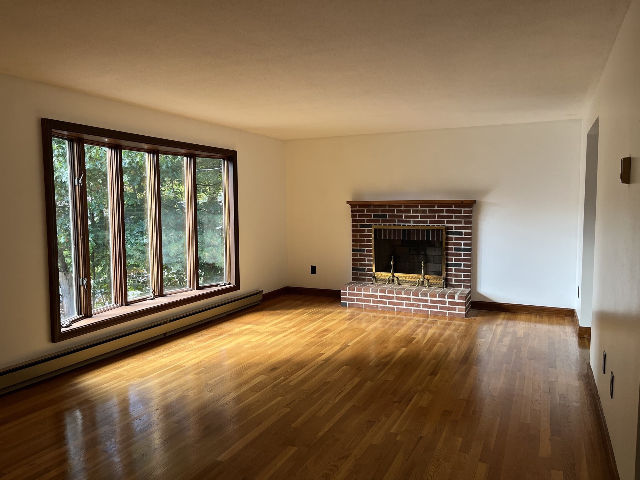 10 Douglas Drive Property Photo 4