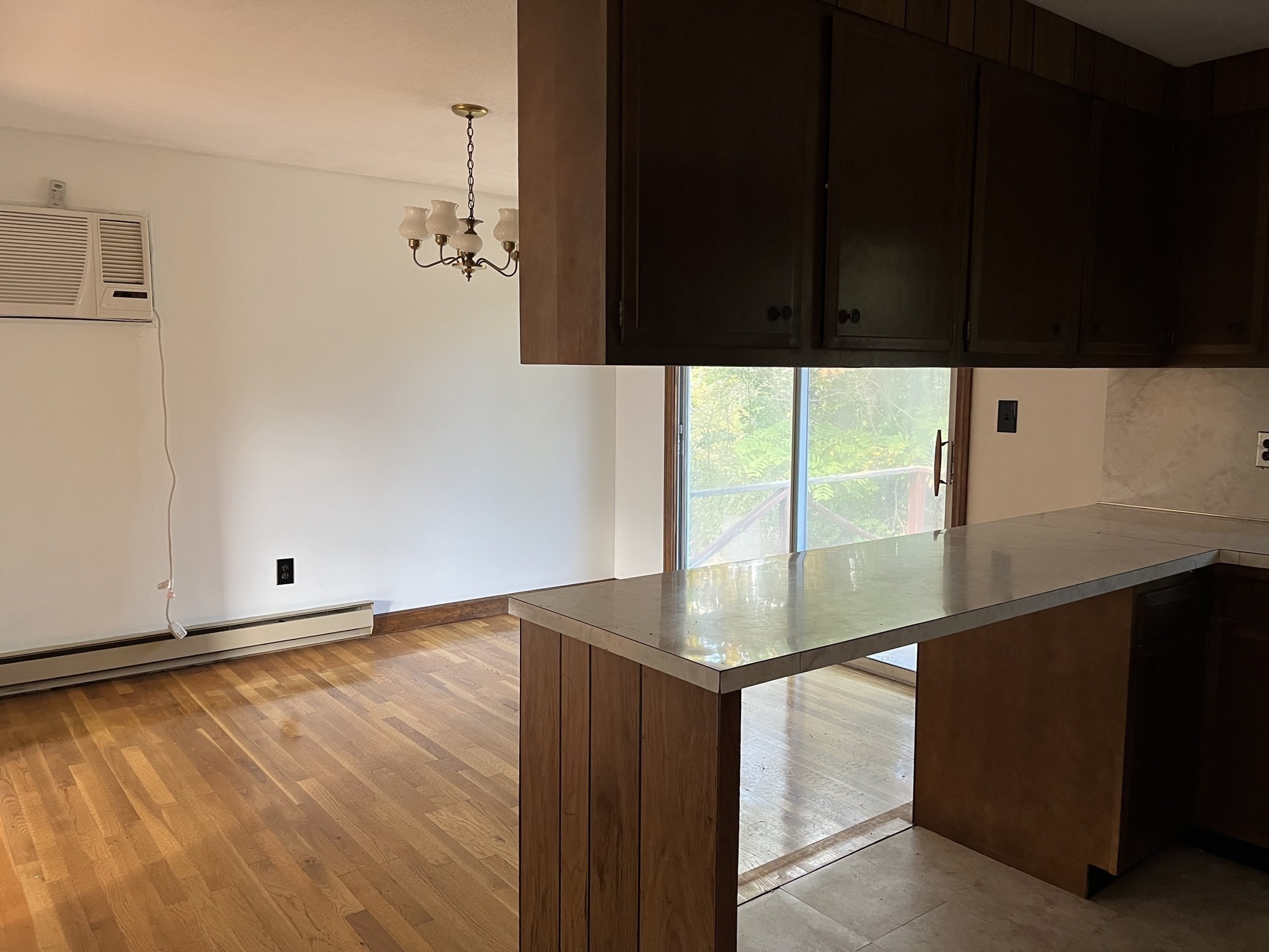 10 Douglas Drive Property Photo 8