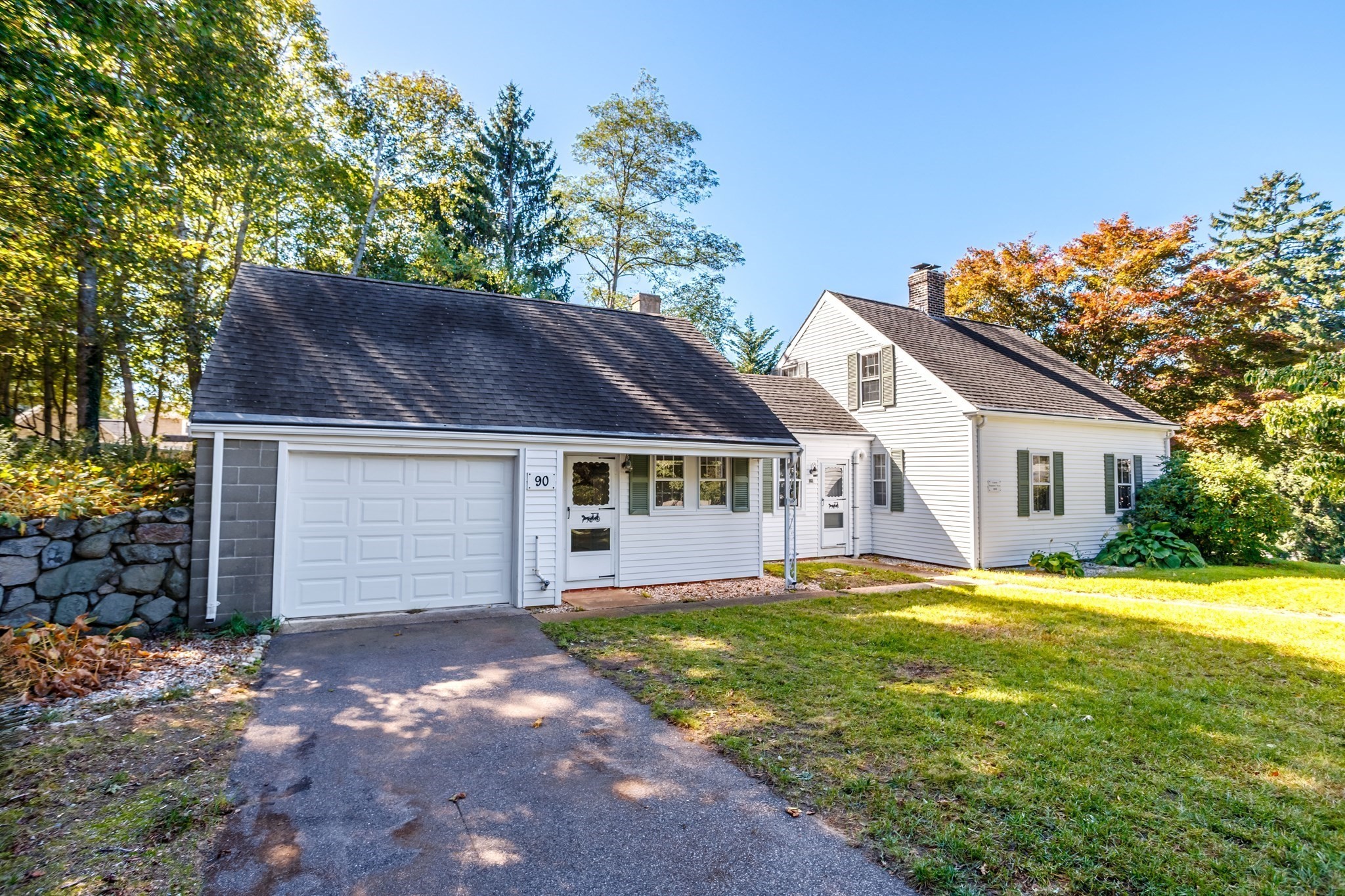 90 Hilltop Dr