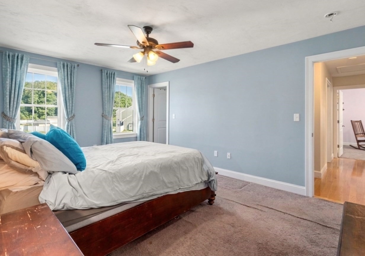 8 Bresciani Ln Property Photo 4