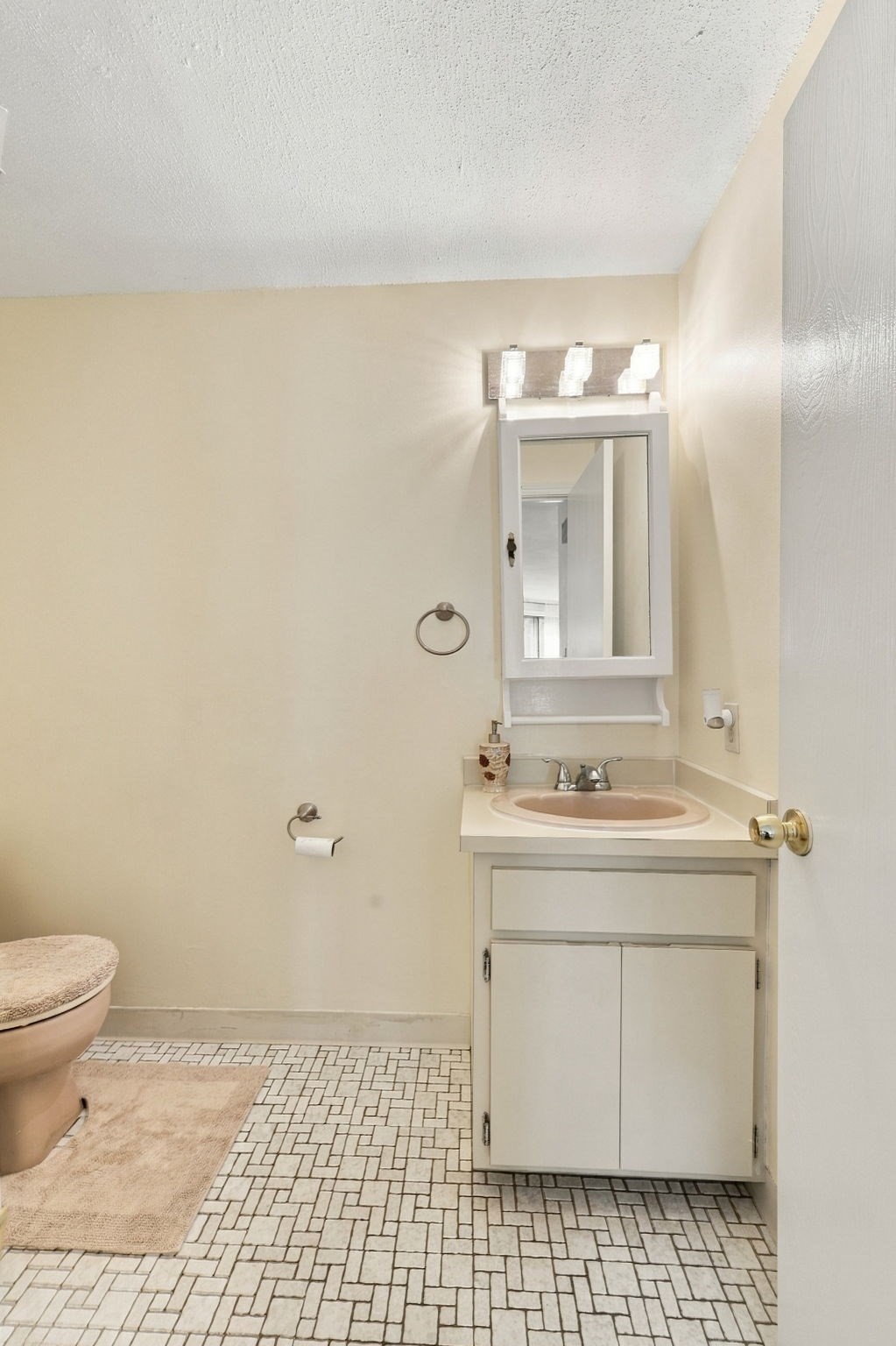 161 Leland Farm Rd # 161 Property Photo 14