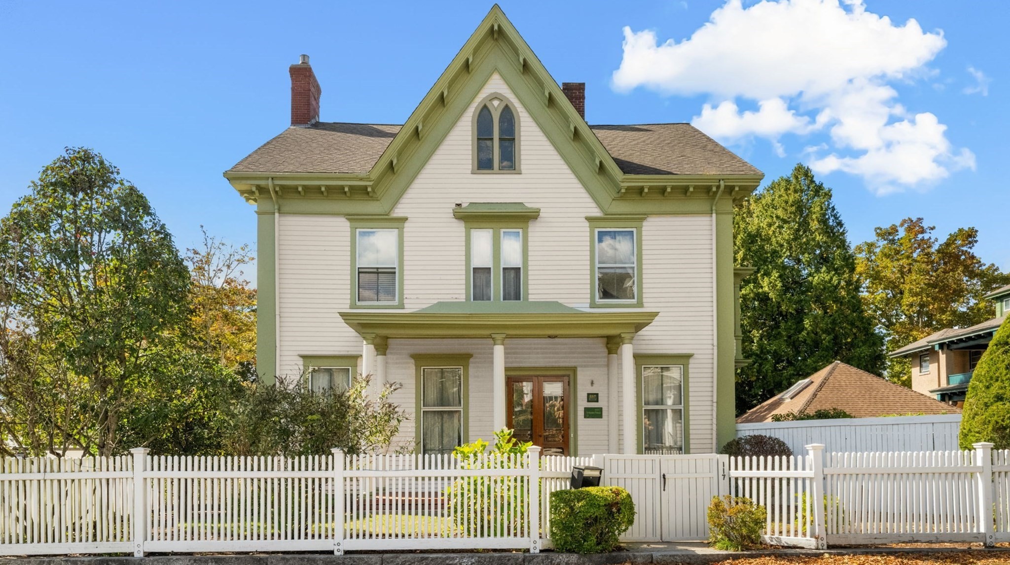 117 Cottage St Property Photo 1