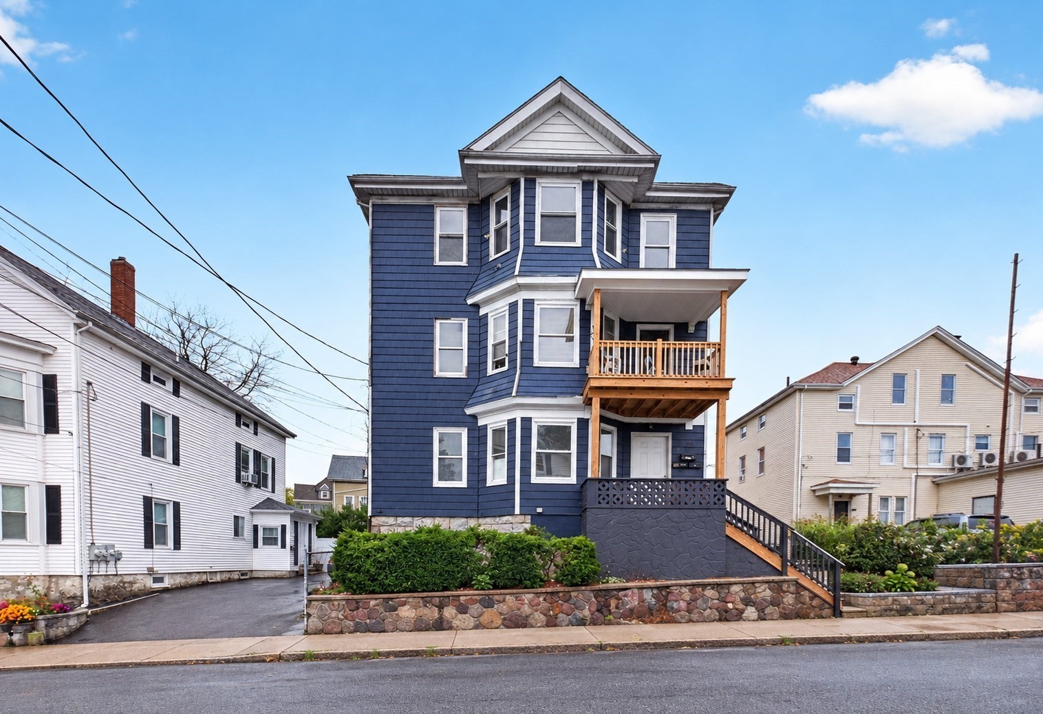 504 Peckham St