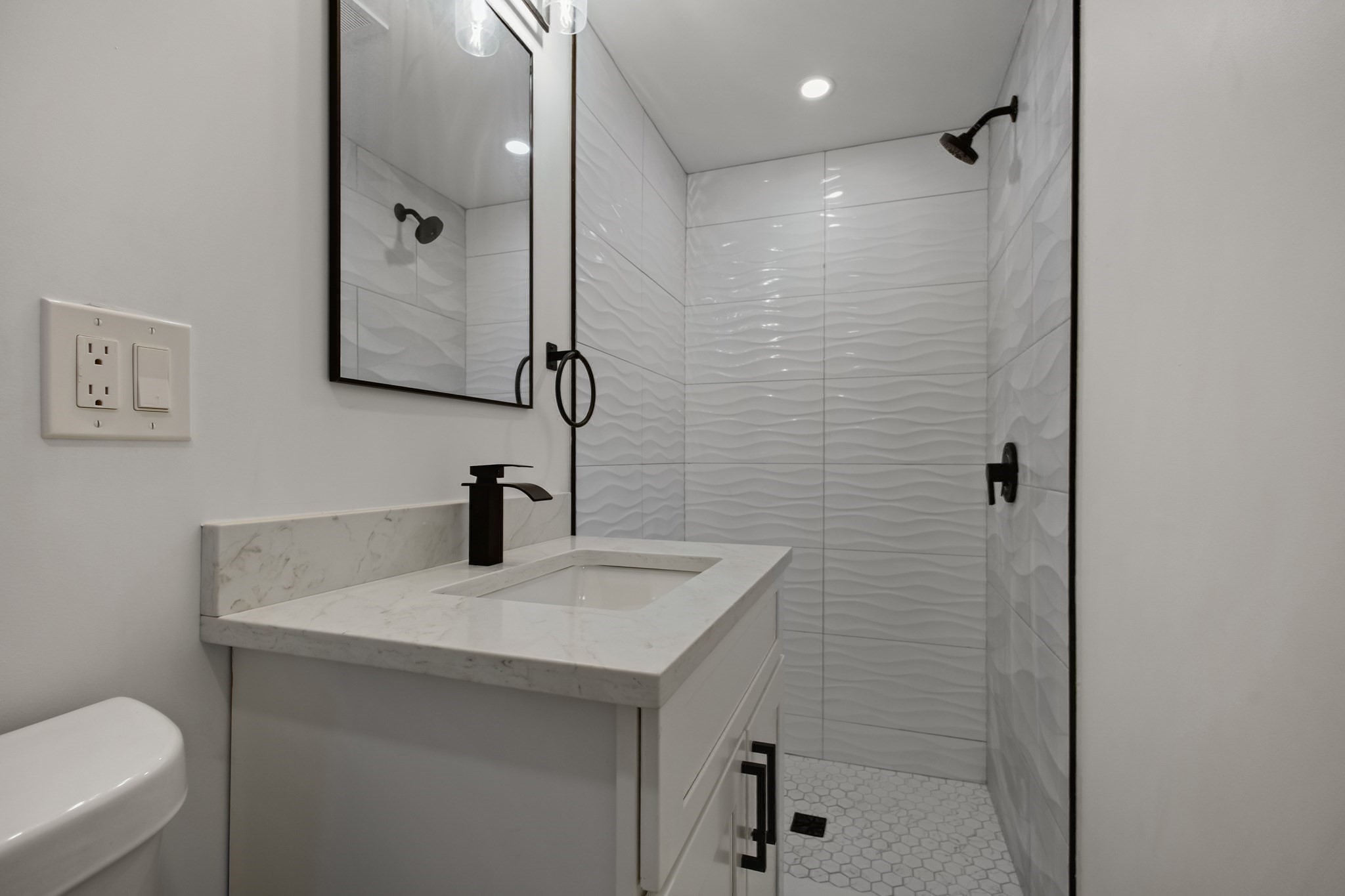 114 Valley Rd Property Photo 12