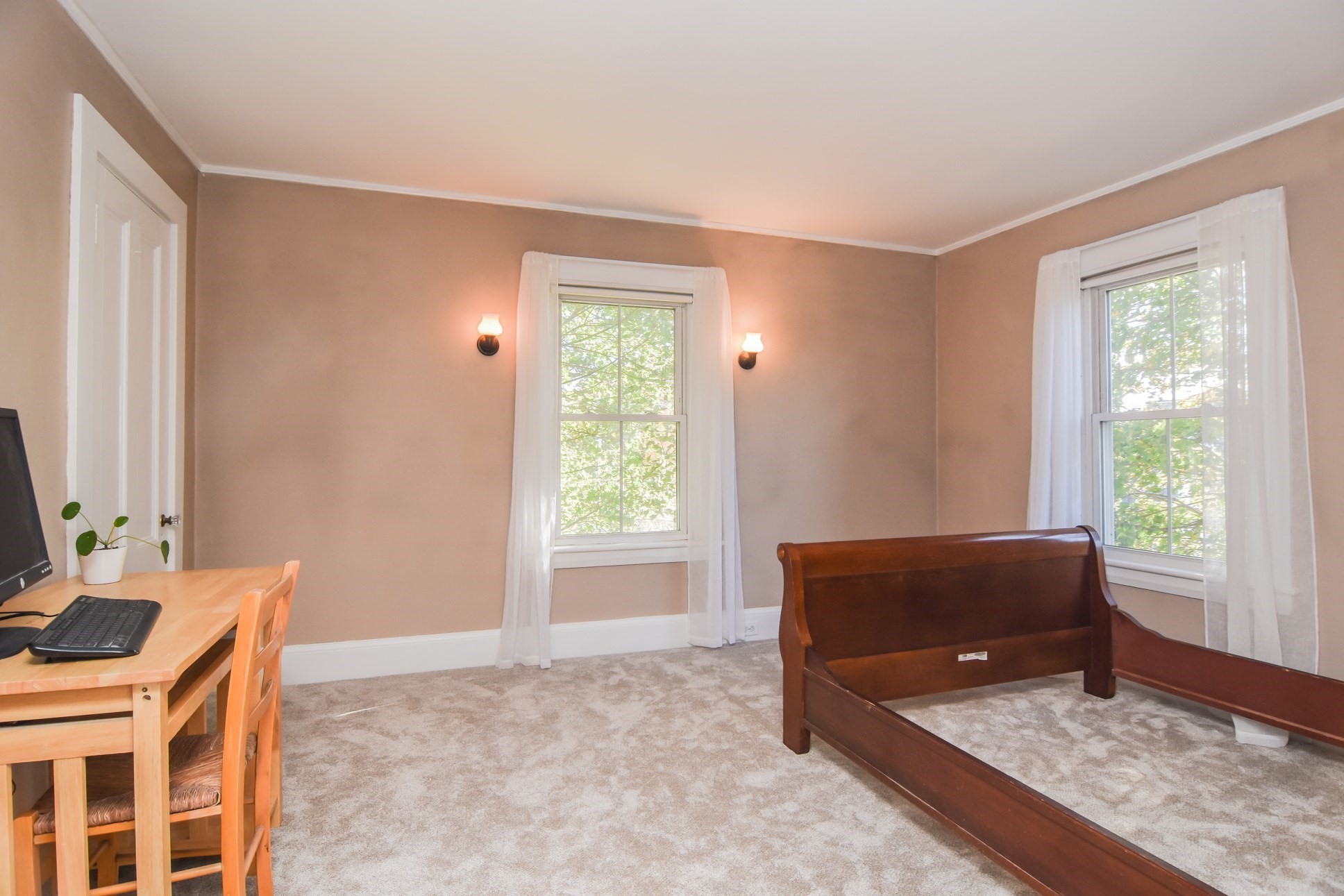 97 Dutcher St Property Photo 19