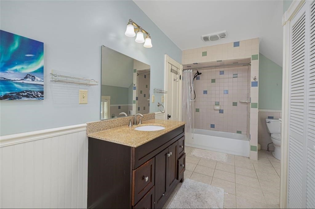 230 Martin St Property Photo 24