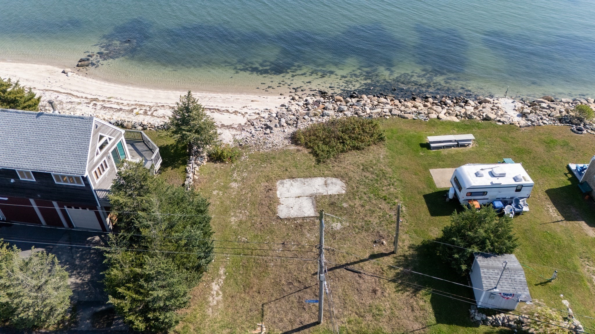 17 Shore Dr Property Photo 6