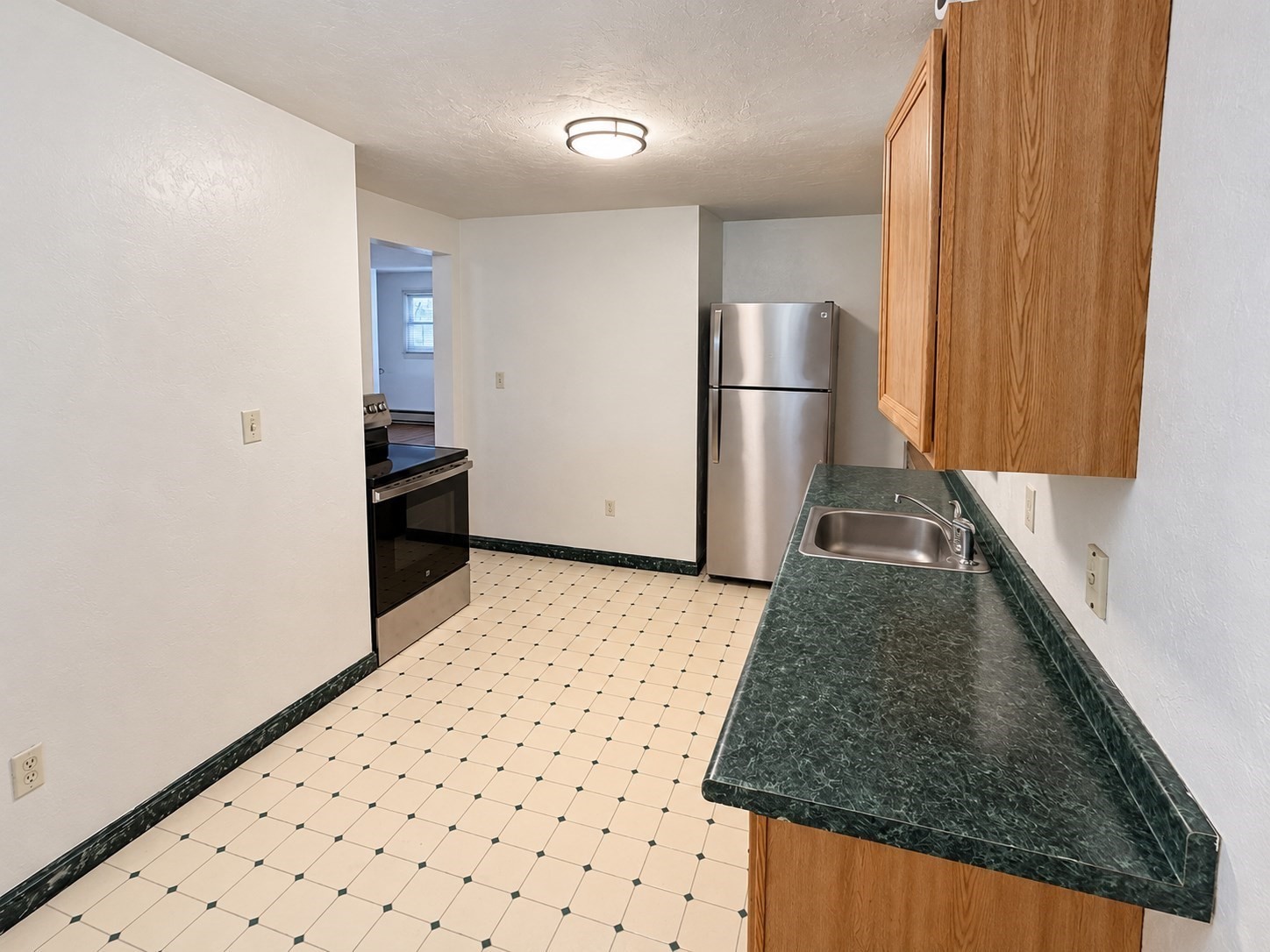 126 Turnpike St # B Property Photo 3