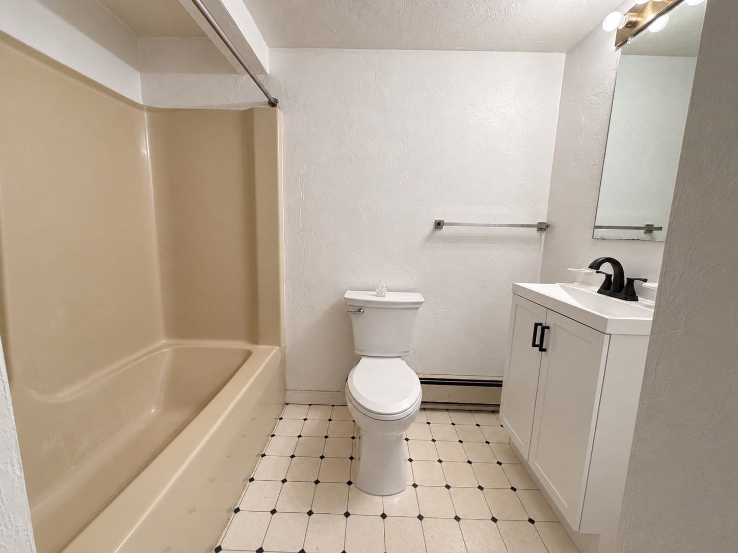 126 Turnpike St # B Property Photo 4