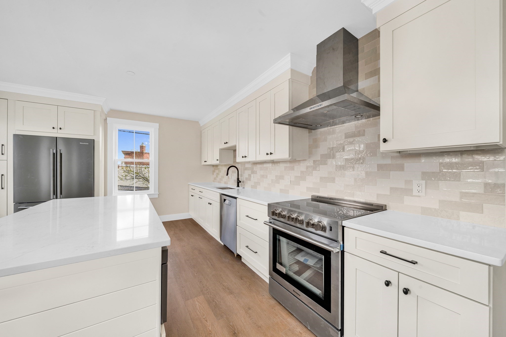 26 Friend Street # B Property Photo 7