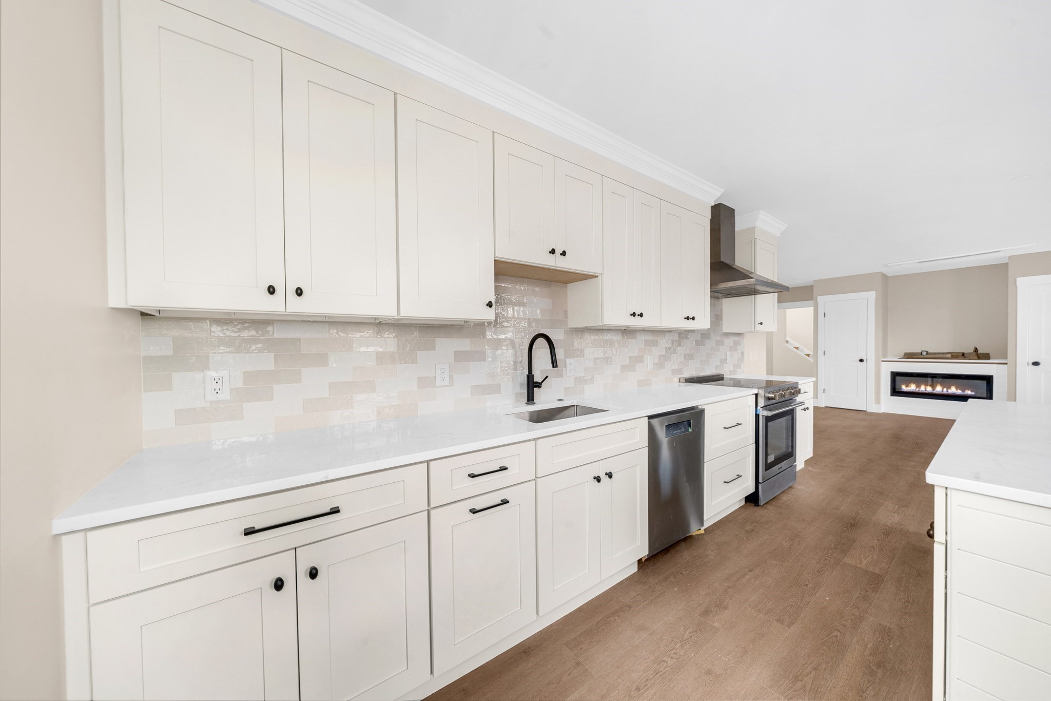 26 Friend Street # B Property Photo 13