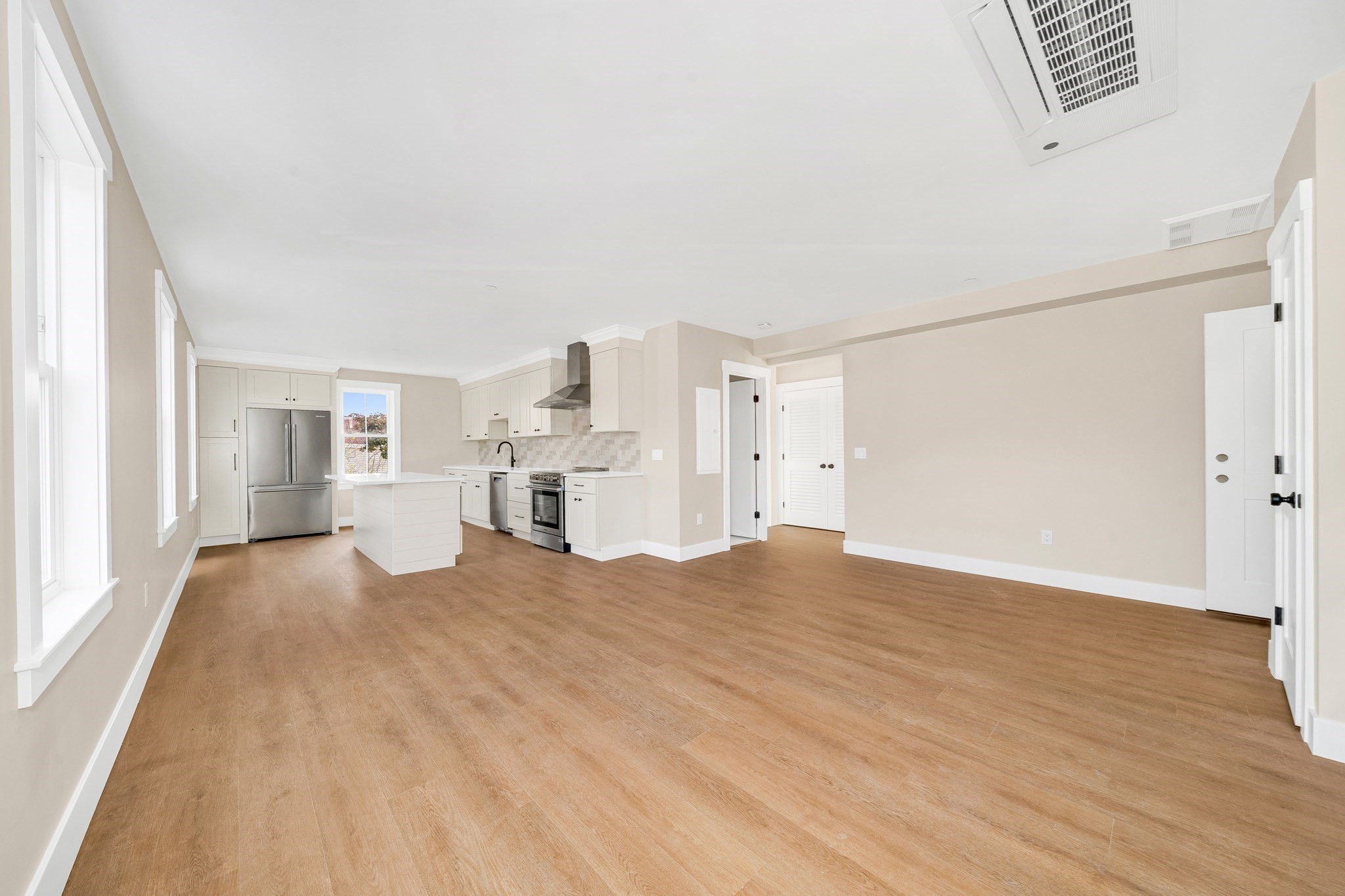 26 Friend Street # B Property Photo 14