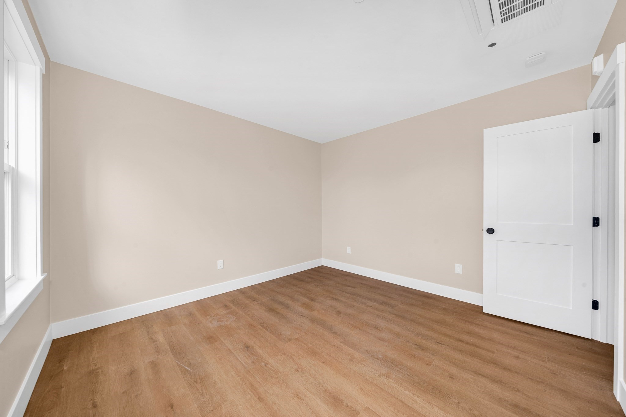 26 Friend Street # B Property Photo 23
