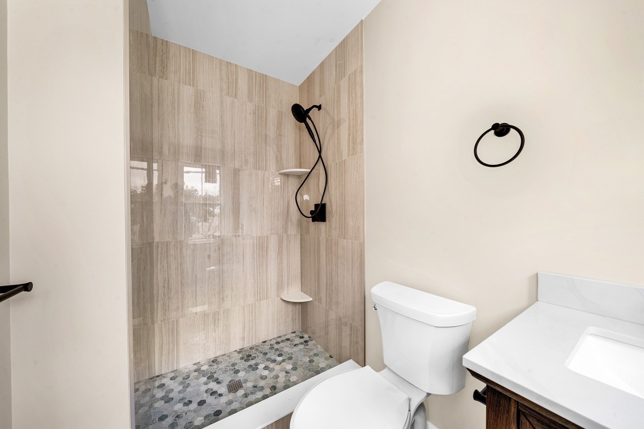 26 Friend Street # B Property Photo 30