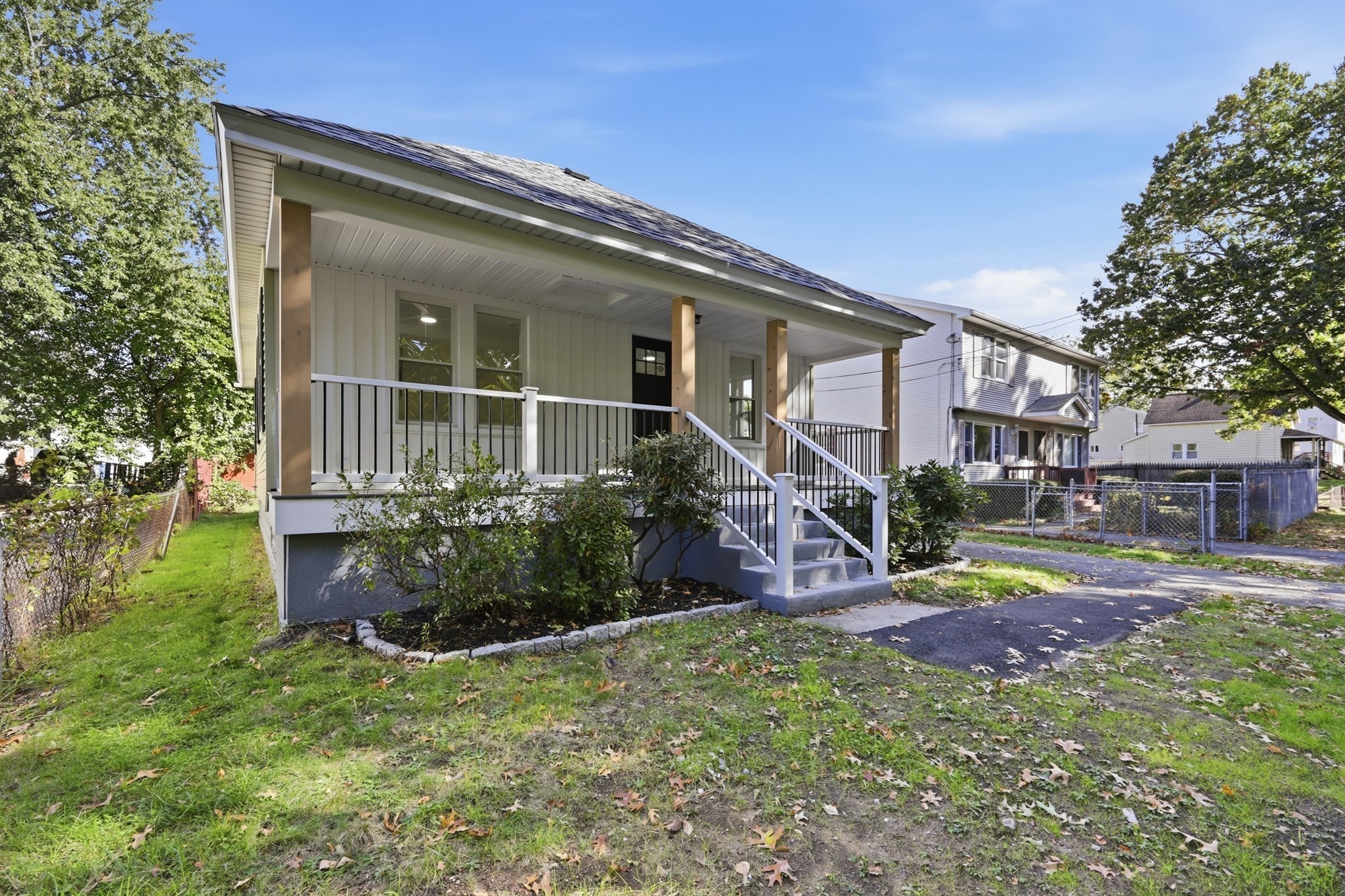 145 Moxon St Property Photo 36