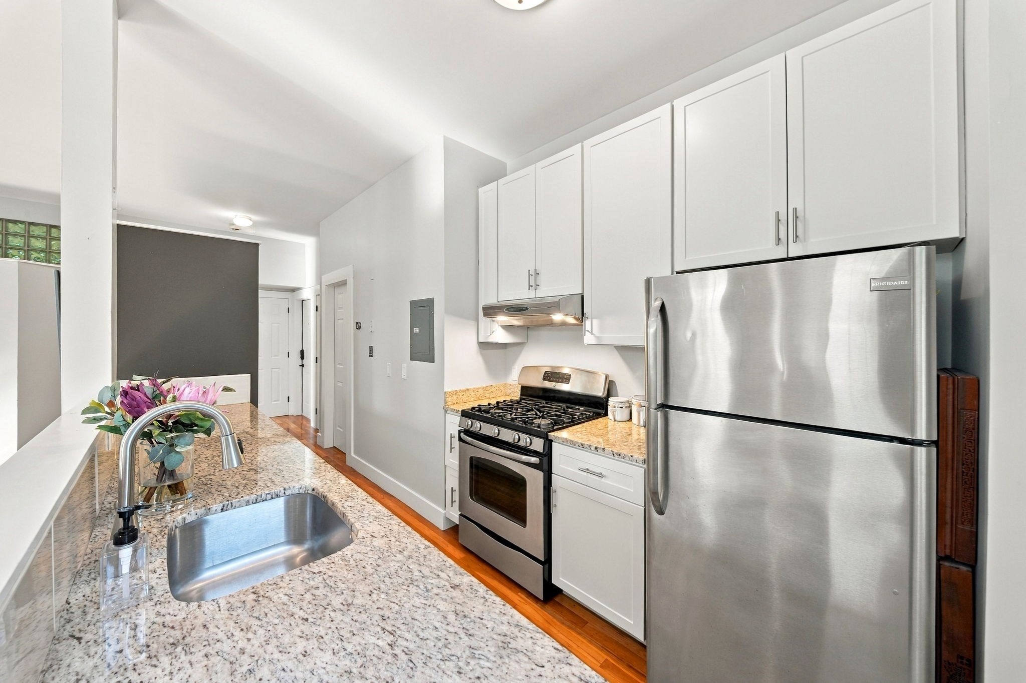 109 River St # 2a Property Photo 3