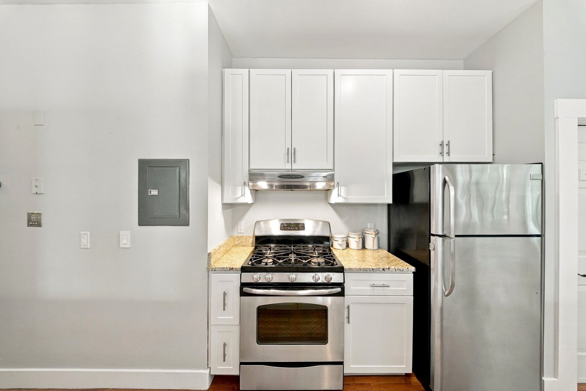 109 River St # 2a Property Photo 5