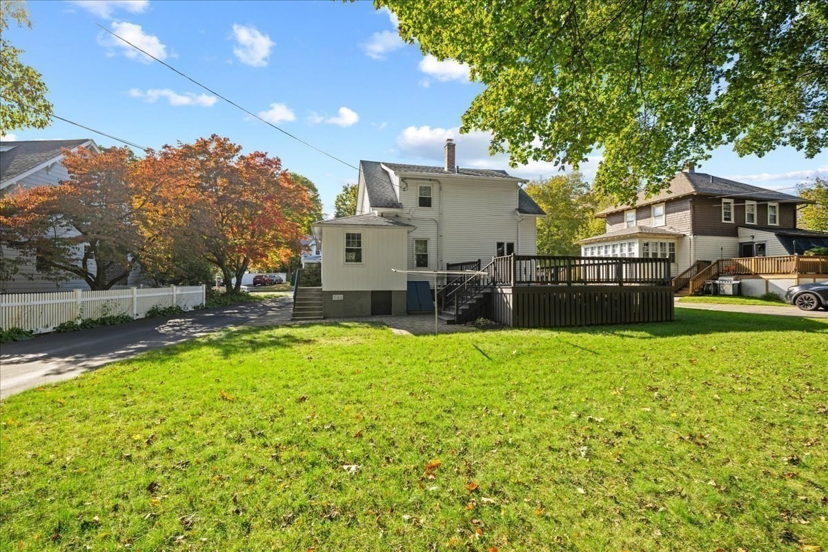 22 Vassar St Property Photo 2