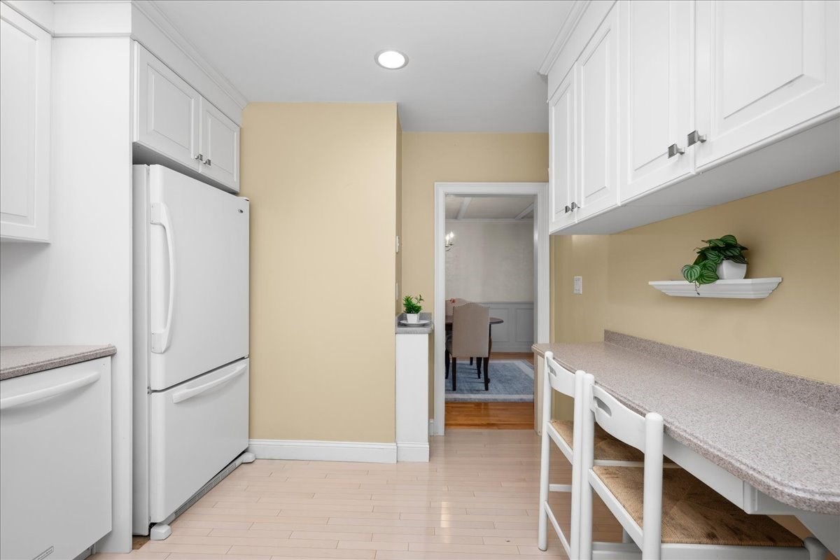 22 Vassar St Property Photo 13