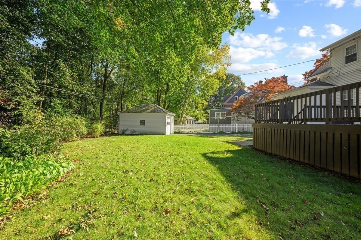 22 Vassar St Property Photo 37