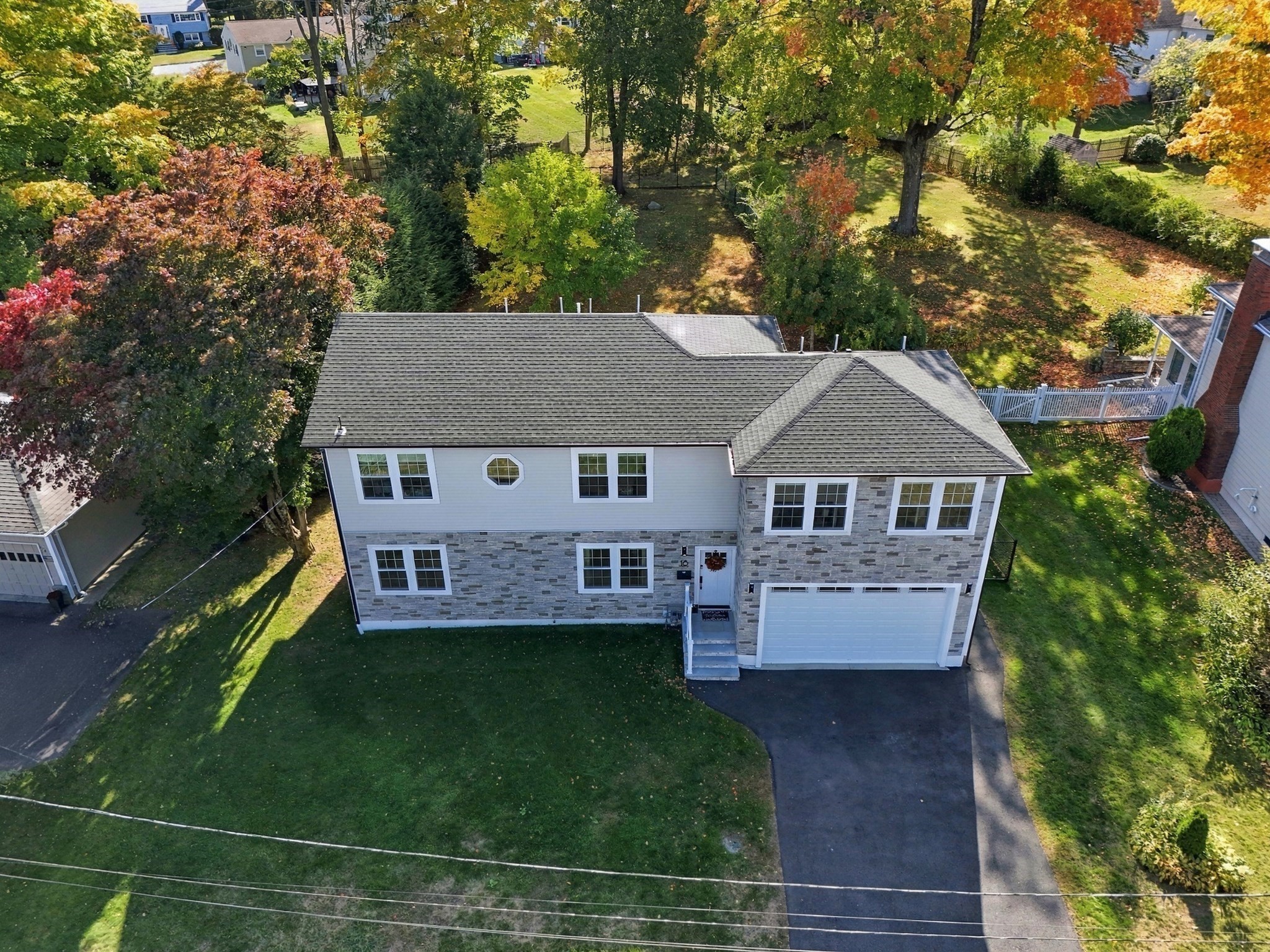 18 Elmcrest Road Property Photo 1