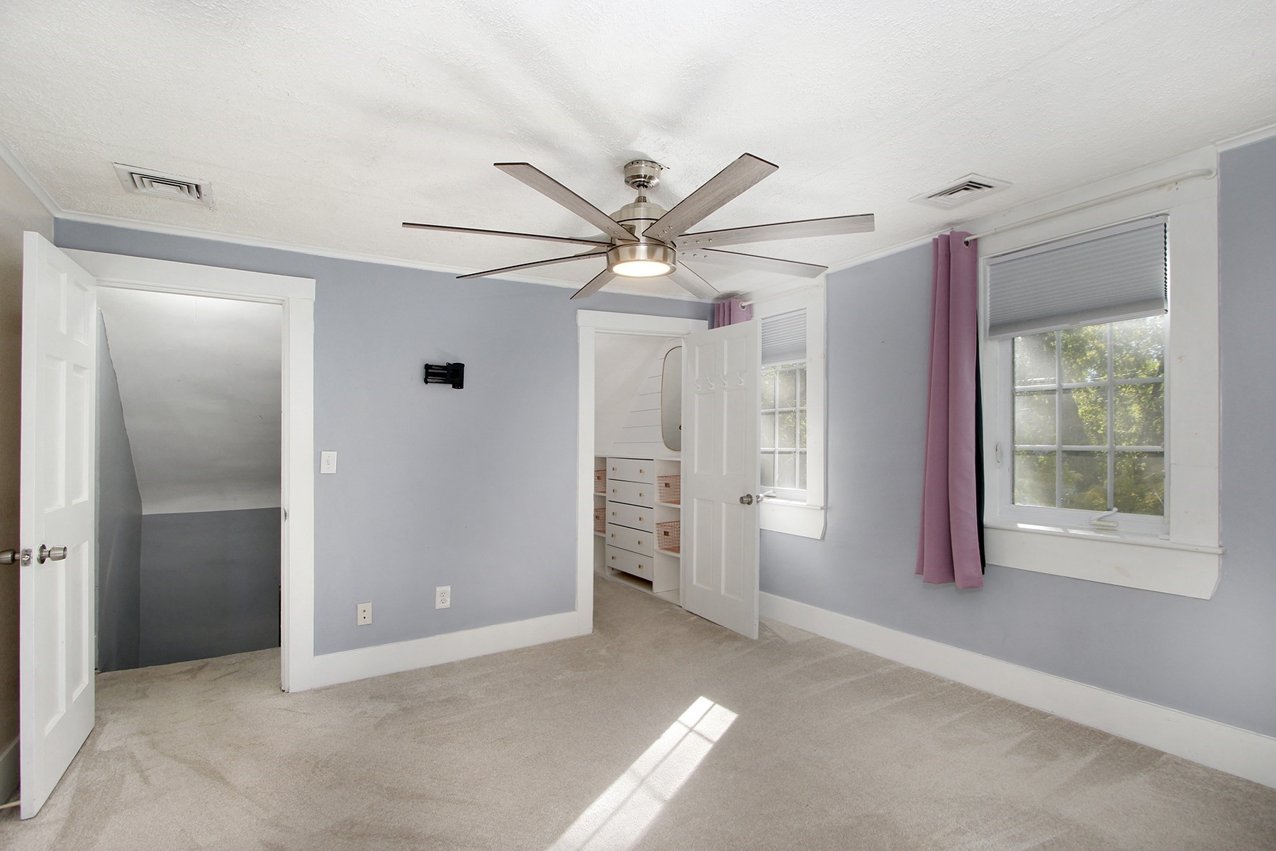 427 Bedford Street Property Photo 27